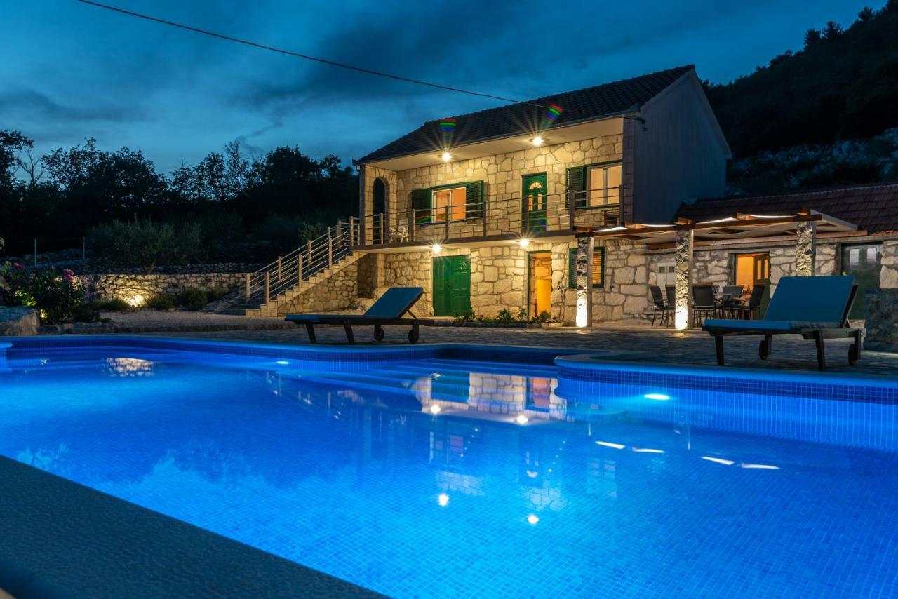 Villa Zuza Bristivica Екстер'єр фото
