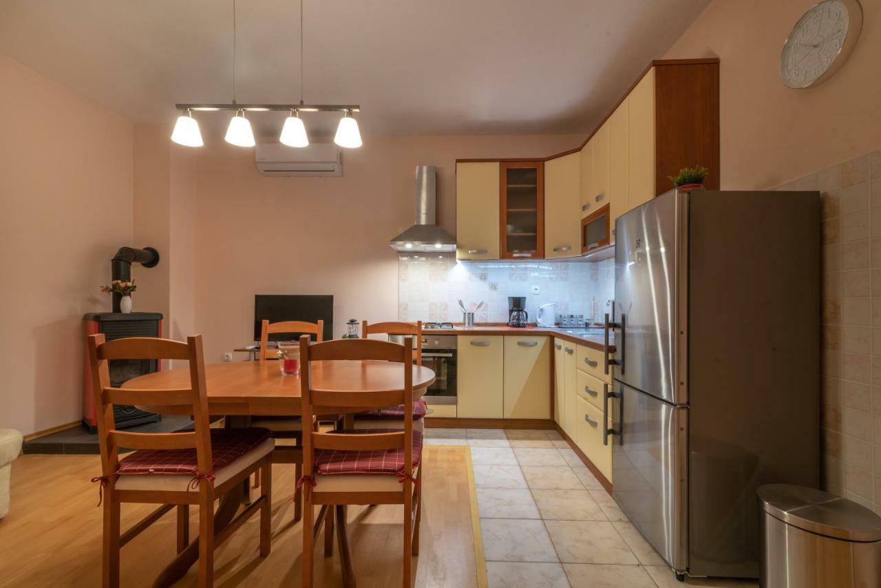 Villa Zuza Bristivica Екстер'єр фото